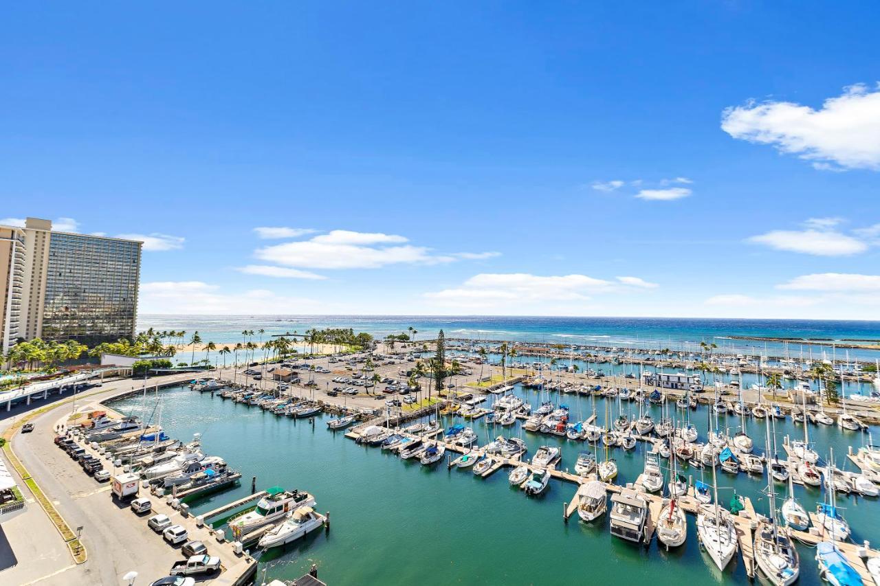 Apartment Stunning 1br Ocean View At Ilikai Marina